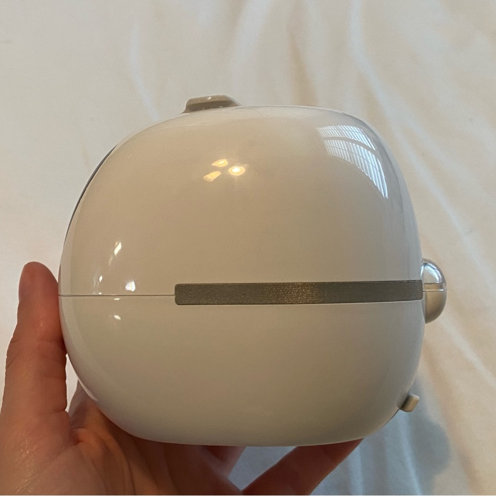 NIB SMART PLANTER ROBOT PET - WHITE - Picture 11 of 17
